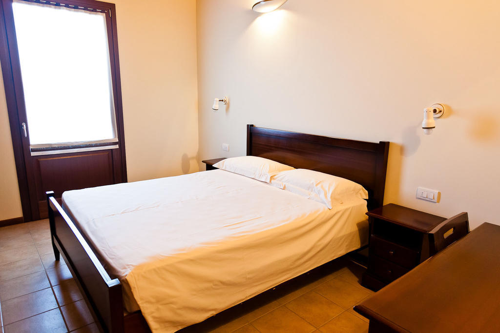 Agriturismo Olistella 帕拉佐罗德罗斯泰尔 客房 照片